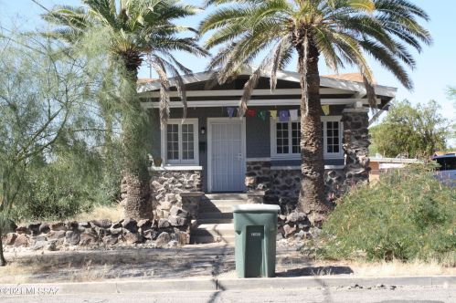 1049 2nd Ave, Tucson, AZ 85705-7401