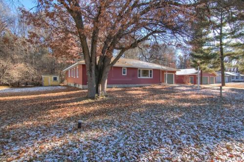 5388 Shore Dr, Eau Claire WI  54703-2073 exterior