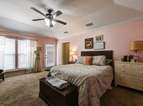 1218 Huntington Dr, Richardson TX  75080-2929 exterior