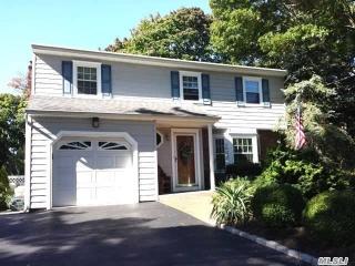 2330 Chestnut Ave, Hauppauge, NY 11779-6506
