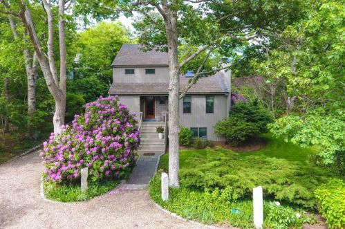 3 Hidden Cove Rd, Marthas Vineyard, MA 02539-6402