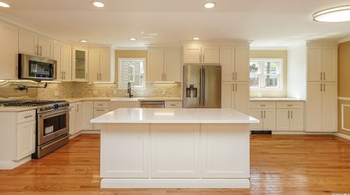 2092 Skipper Ct, North Bellmore NY  11710-3011 exterior