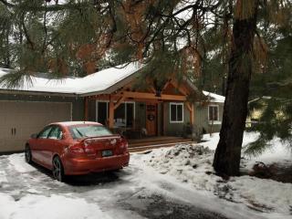 60135 Cinder Butte Rd, Bend OR  97702-8916 exterior