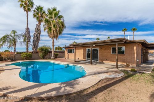 9326 30th St, Tucson AZ  85710-8006 exterior