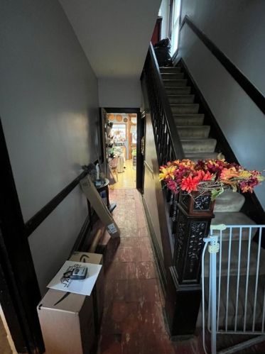 1809 Woodward Ave, Pittsburgh, PA 15226-1228