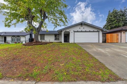 4057 Farmer Way, North Highlands, CA 95660-4410