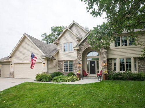 6080 Zinnia Ln, Minneapolis, MN 55446-3529