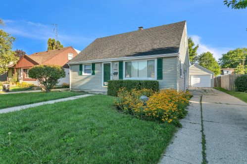 2008 28th St, Kenosha WI  53140-5016 exterior