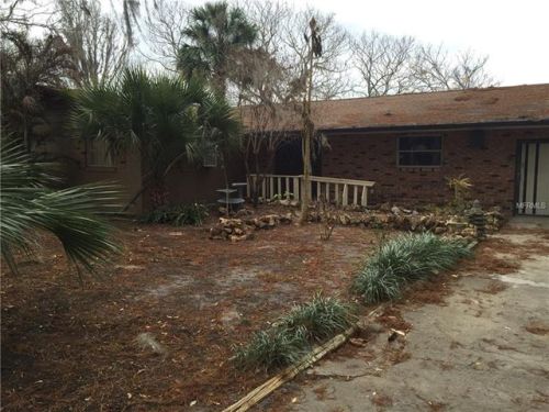 30643 Cove Rd, Tavares, FL 32778-5189