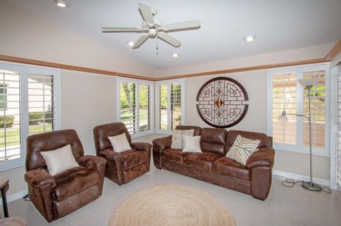 17977 Avenida Alozdra, San Diego CA 92128-1570 exterior