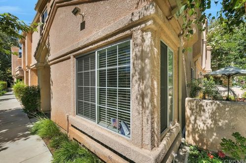 25236 Steinbeck Ave, Santa Clarita, CA 91381-2306