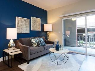 700 Saratoga Ave, San Jose CA  95129-2499 exterior