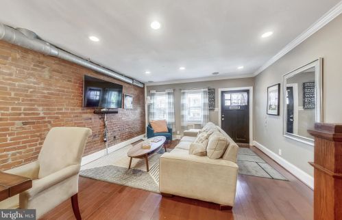 1826 18th St, Washington DC 20009-1707 exterior