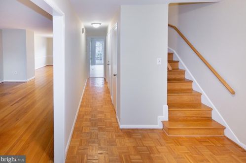 3308 Spring Ln, Falls Church, VA 22041-2629