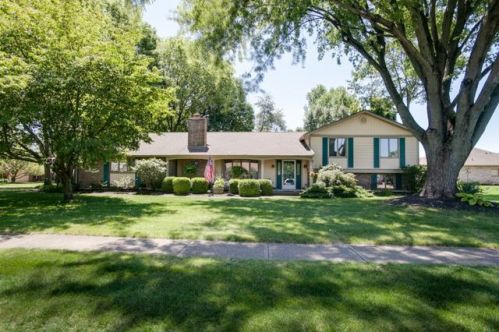 411 Beechgrove Dr, Englewood, OH 45322-1110