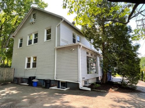 439 Valley Rd, Montclair, NJ 07043-1759