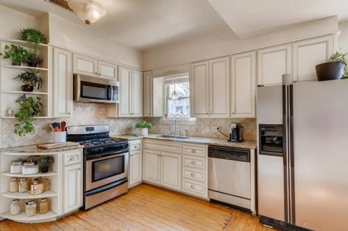 908 38th 1/2 St, Austin TX 78751-5218 exterior