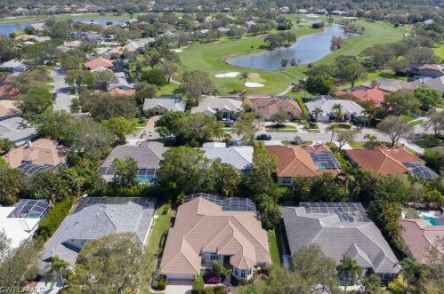 225 Silverado Dr, Naples, FL 34119-4616