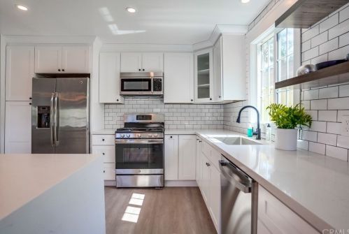 803 9th St, Long Beach CA  90813-4709 exterior