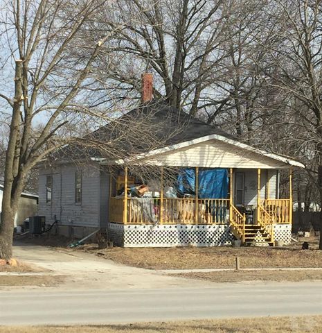408 Front St, Le Roy, IA 50123-7749