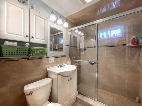 11 Cannell Pl, Everett MA 02149-4629 exterior