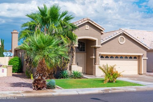 1952 Erie St, Chandler, AZ 85225-5252