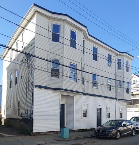 125 Knight St, Providence, RI 02909-1316