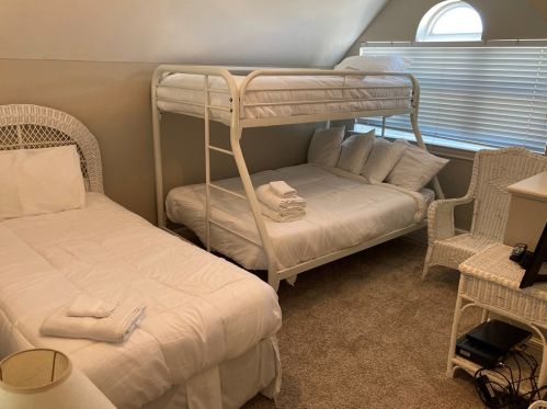 120 Gorrie Dr, Saint George Island FL  32328-2411 exterior