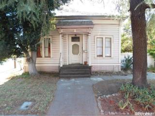 458 Walnut St, Woodland, CA 95695-3934