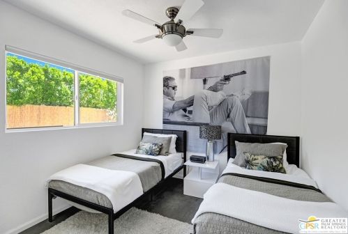 2221 Francis Dr, Palm Springs CA  92262-2553 exterior