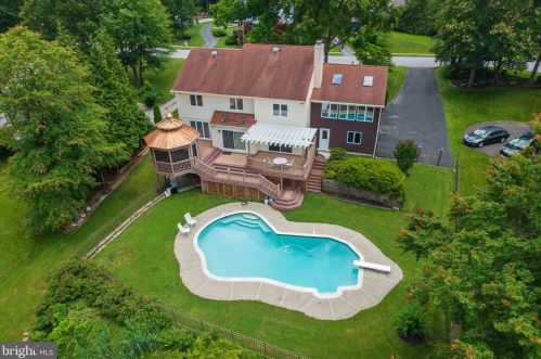 118 Birch Dr, Downingtown, PA 19335-4115