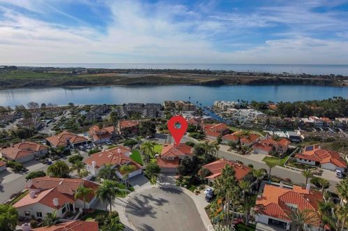 4565 Sea Bluff Cir, Carlsbad CA  92008-3671 exterior