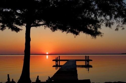 211 Bayshore Dr, Saint George Island FL  32328-3365 exterior