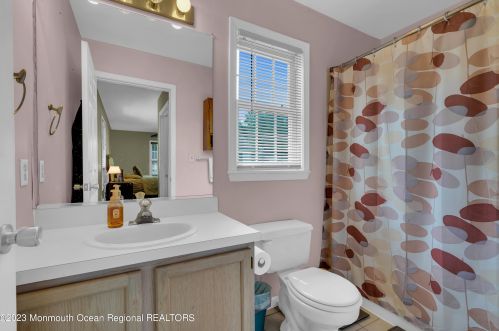 51 Camden Dr, Bricktown NJ 08723-7552 exterior