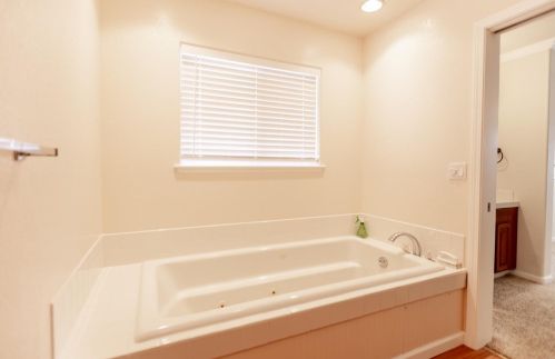 17155 Oscar Dr, Grass Valley CA  95949-7220 exterior