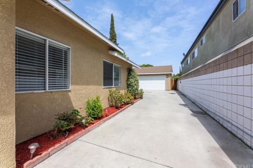 610 Almond Ave, Long Beach CA  90802-1746 exterior