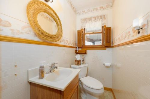 232 Front St, Alburtis PA  18011-9349 exterior