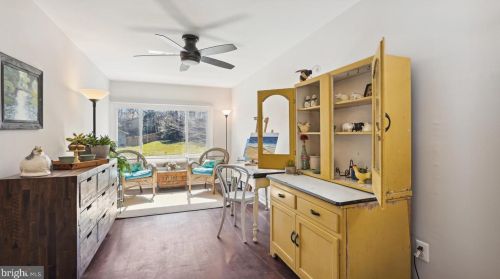 1512 Sadlers Wells Dr, Herndon VA  20170-2838 exterior