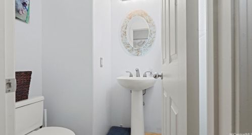 91-6425 Kapolei Pkwy, Ewa Beach HI  96706 exterior