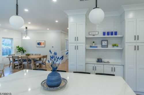 84 Elmwood Ave, Chatham Township NJ  07928-2628 exterior