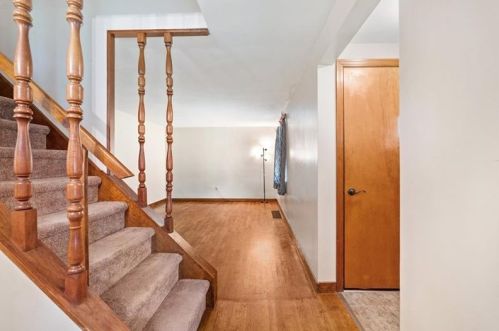 48 Millersdale Rd, Jeannette PA  15644-3144 exterior