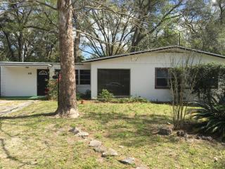 401 36th Ter, Gainesville FL  32607-6405 exterior