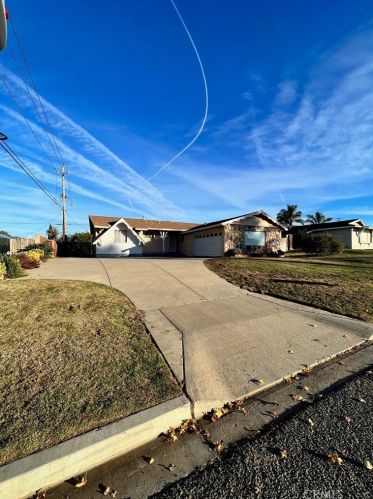 3802 Angeles Rd, Santa Maria, CA 93455-2943