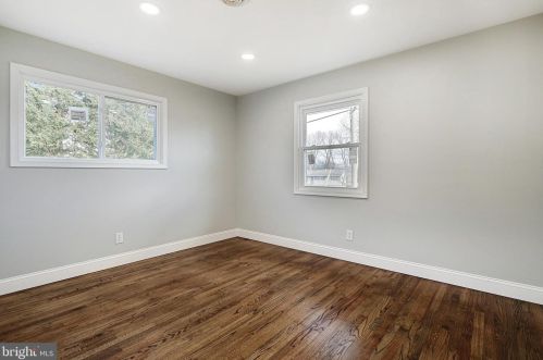 19 Locust Cir, Navy Sup Dpt PA  17050-3192 exterior