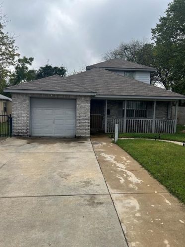 1354 Ann Arbor Ave, Dallas, TX 75216-6202