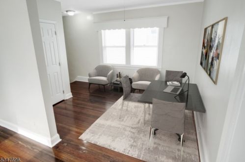 17 Walnut Pkwy, Montclair NJ  07042-4916 exterior