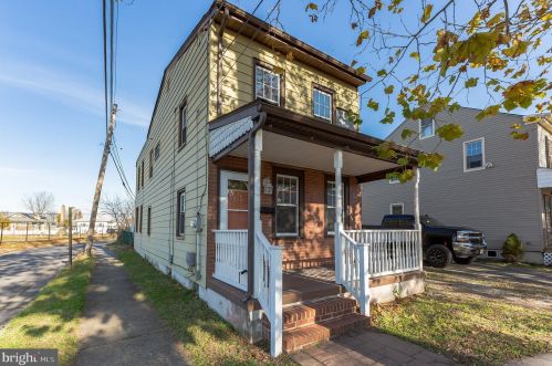 901 Ridgeway St, Gloucester, NJ 08030-1856