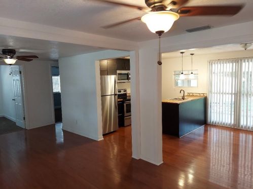 5441 43rd Ter, Saint Petersburg, FL 33709-5547