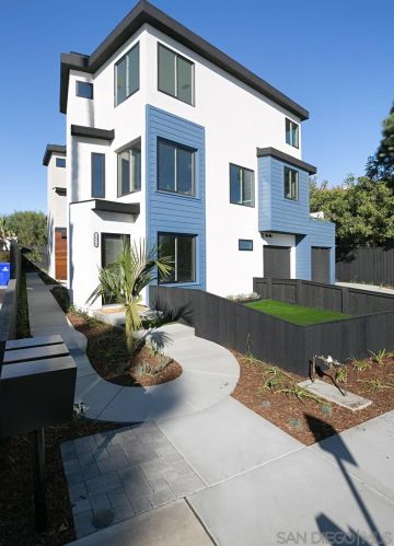 1976 Diamond St, San Diego, CA 92109-3439