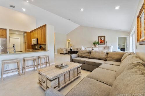 16255 10 St, Hollywood FL  33024-4410 exterior